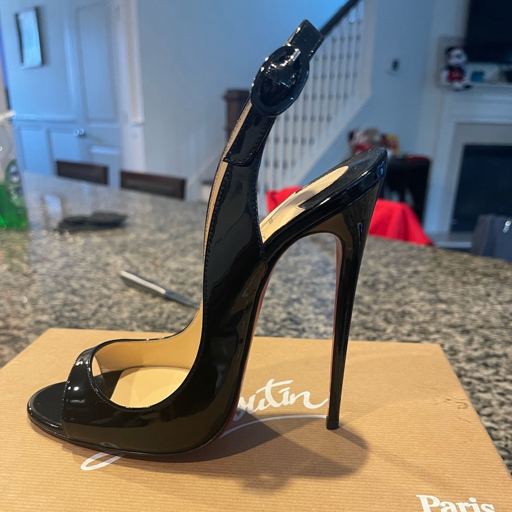 Black patent leather Christian Louboutin Allenissima 130 heels. Size 38 like new